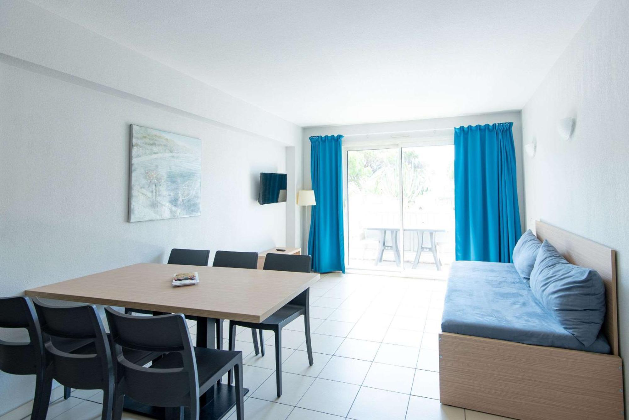 Comfort Aparthotel Frejus La Tour De Mare Exteriör bild