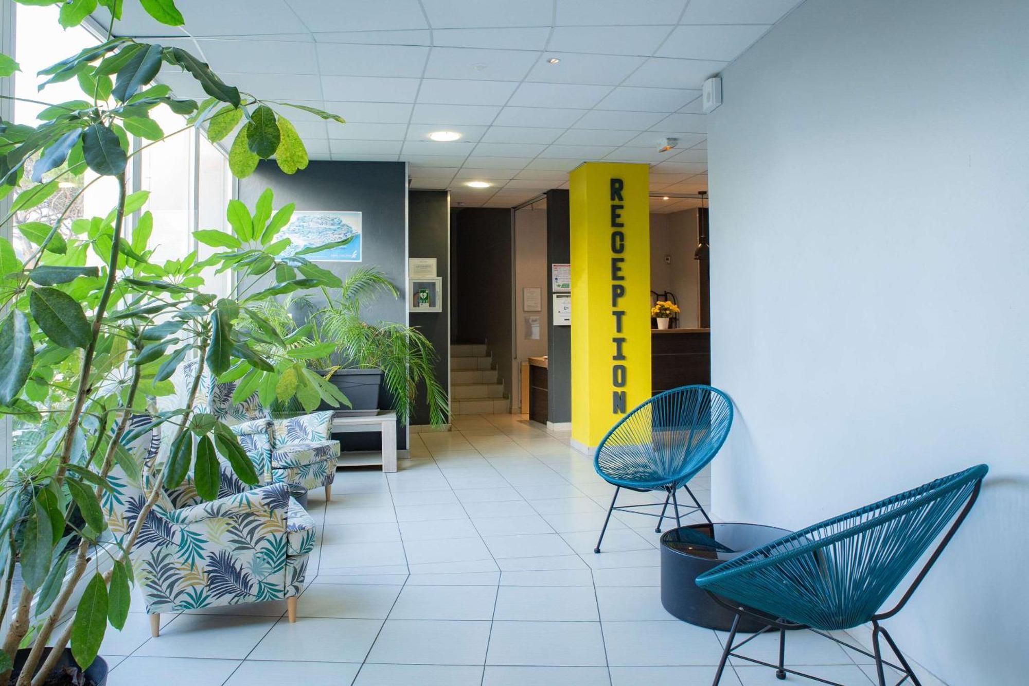 Comfort Aparthotel Frejus La Tour De Mare Exteriör bild