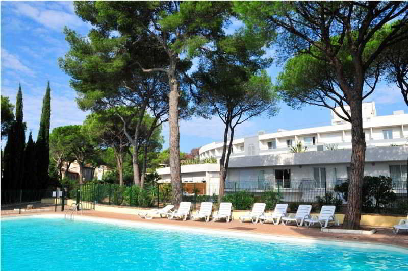 Comfort Aparthotel Frejus La Tour De Mare Exteriör bild