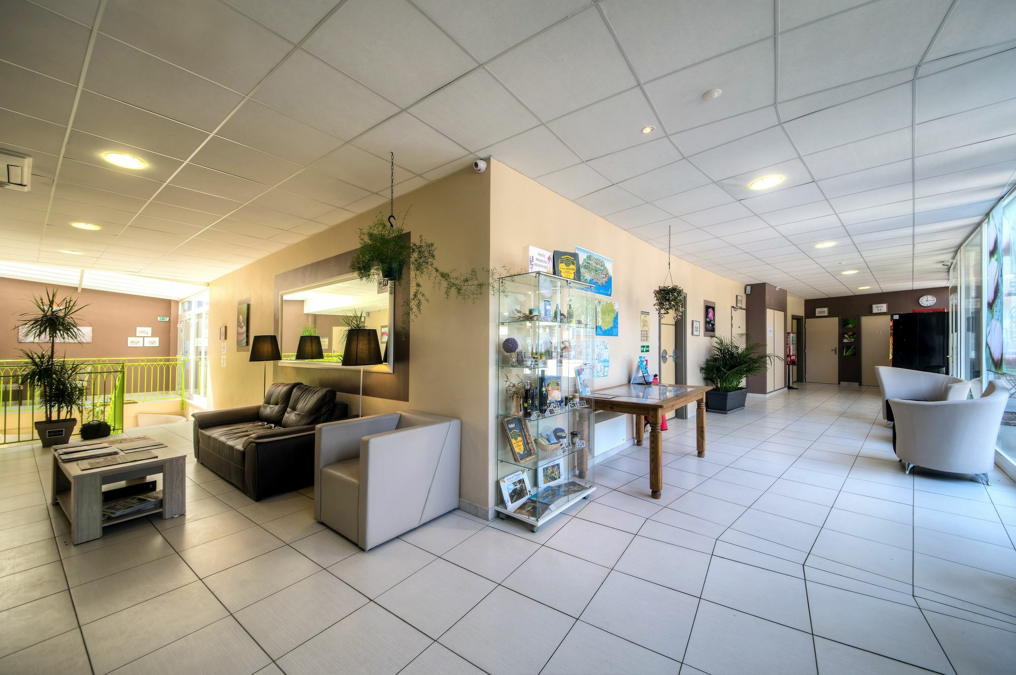 Comfort Aparthotel Frejus La Tour De Mare Exteriör bild