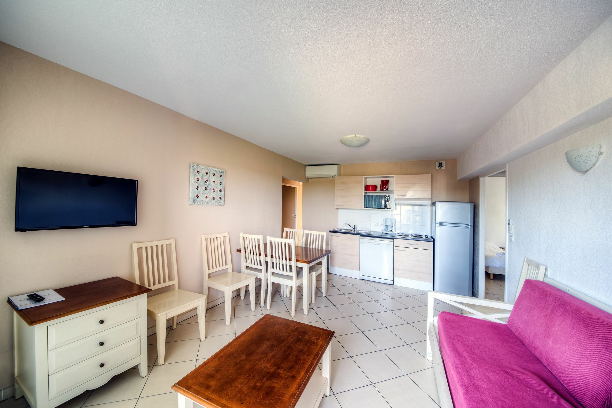 Comfort Aparthotel Frejus La Tour De Mare Exteriör bild